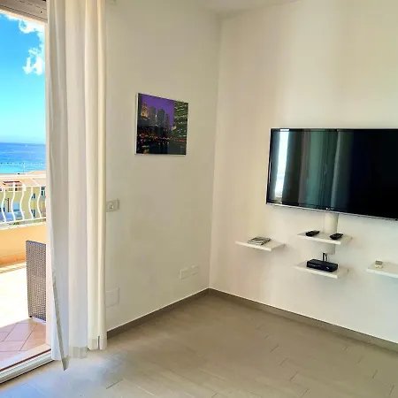 Apartment Spinnaker Holidays *