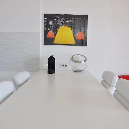 Spinnaker Holidays Apartment