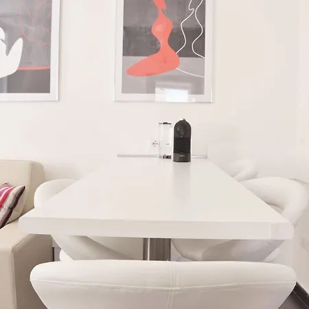 Apartment Spinnaker Holidays