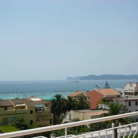 Spinnaker Holidays Appartamento *